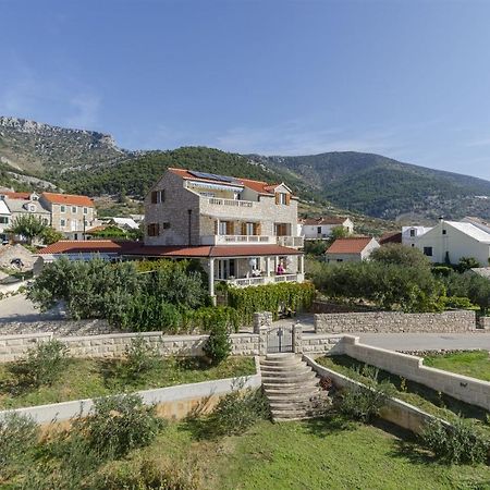 Apartments And Rooms Lea Bol Luaran gambar