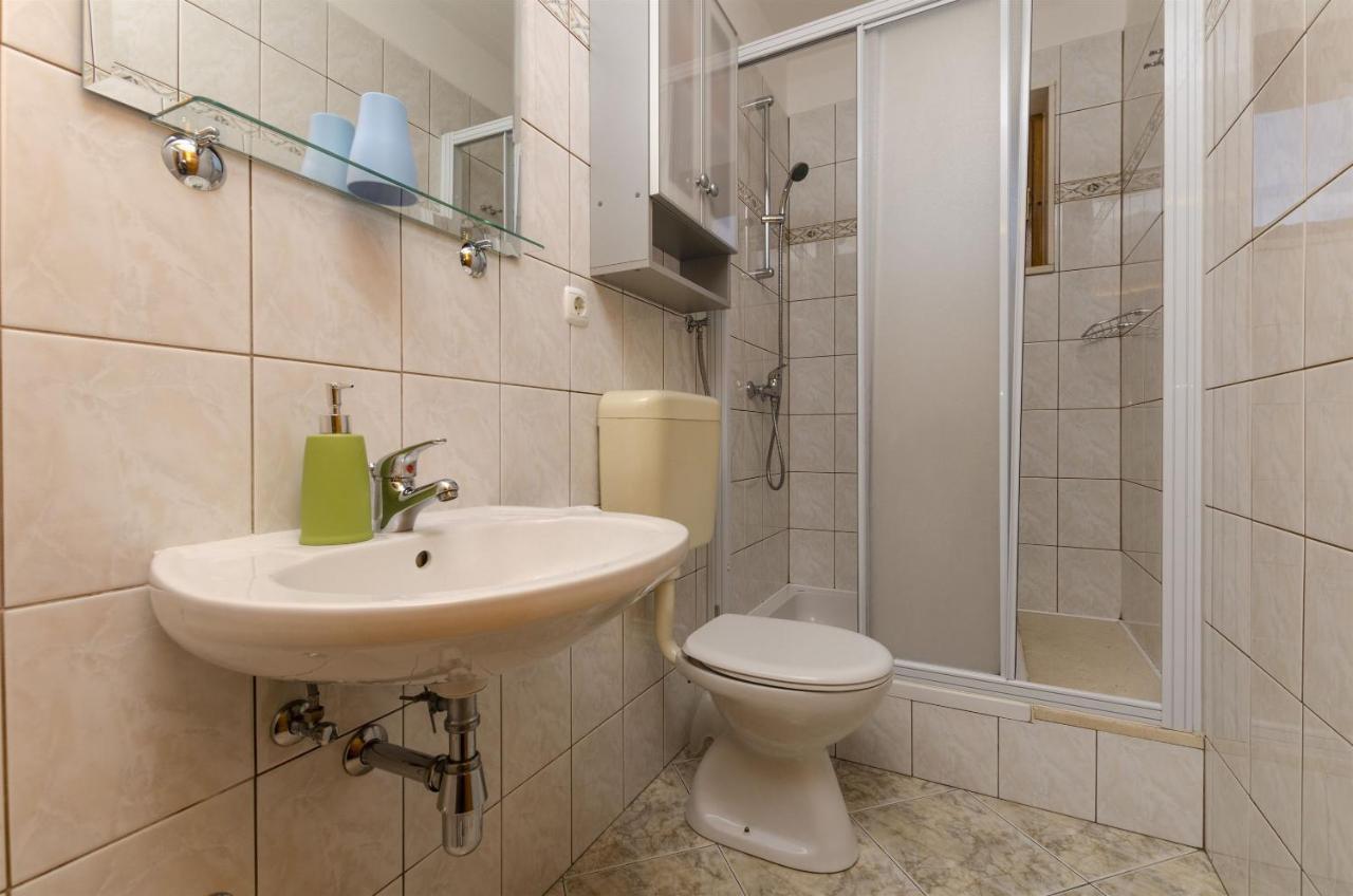 Apartments And Rooms Lea Bol Luaran gambar
