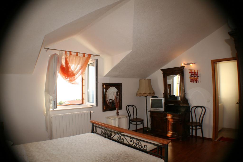 Apartments And Rooms Lea Bol Luaran gambar