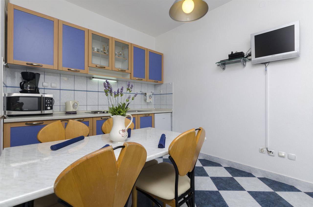 Apartments And Rooms Lea Bol Luaran gambar