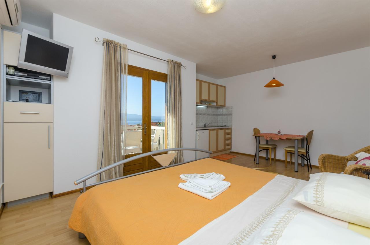 Apartments And Rooms Lea Bol Luaran gambar