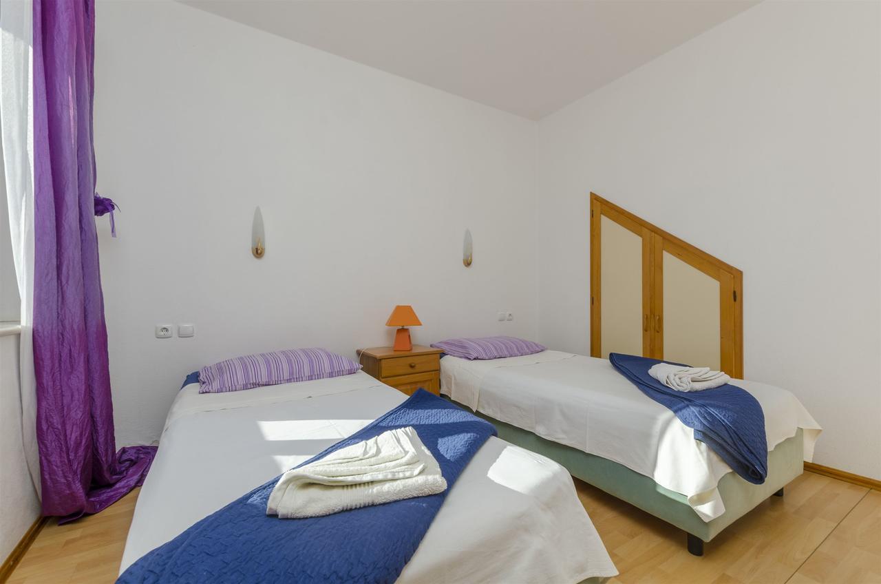 Apartments And Rooms Lea Bol Luaran gambar