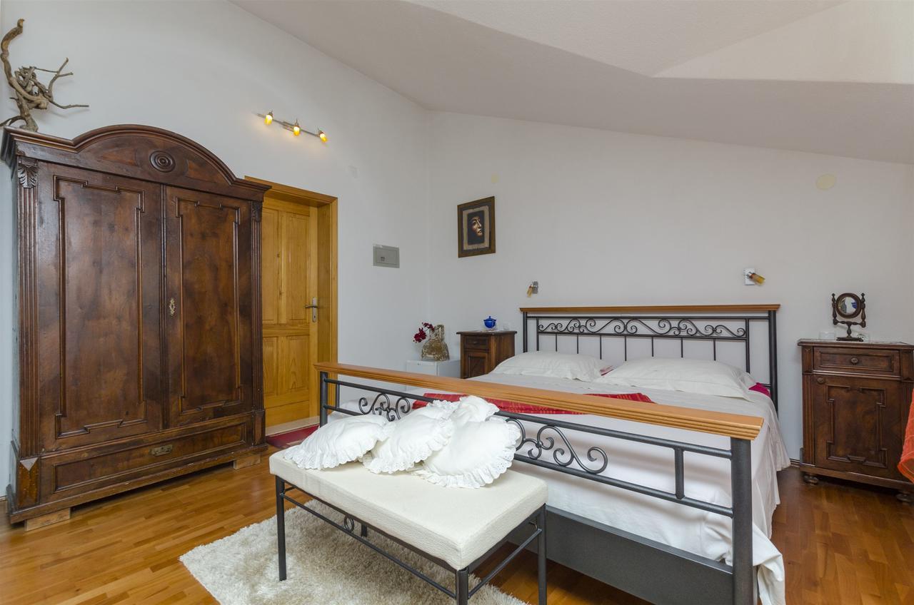 Apartments And Rooms Lea Bol Luaran gambar
