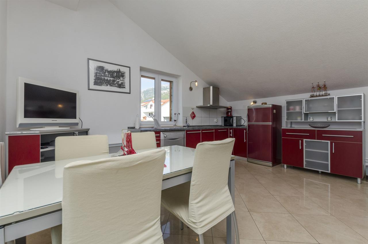 Apartments And Rooms Lea Bol Luaran gambar