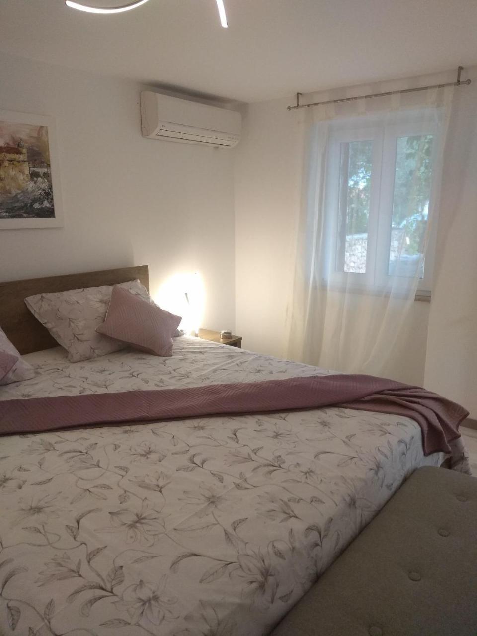 Apartments And Rooms Lea Bol Luaran gambar